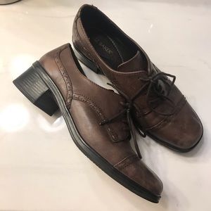 Vintage Style Brown Heeled Loafers